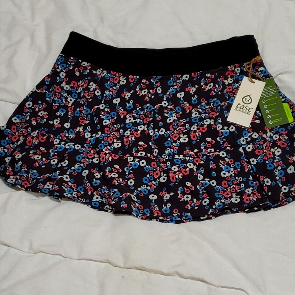 Tasc performance skirt